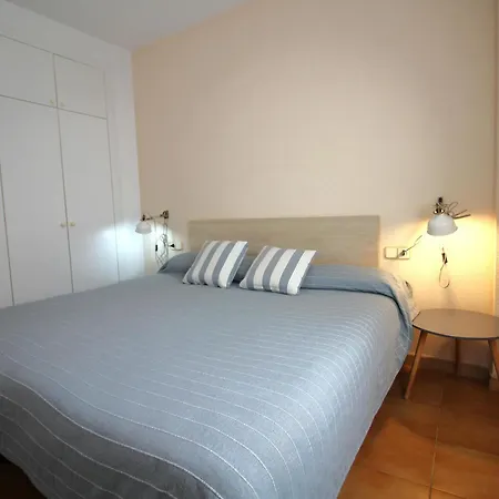 Atico Con Terraza Y Aire Acondicionado, Cerca De La Playa - Es-228-27 * Llança